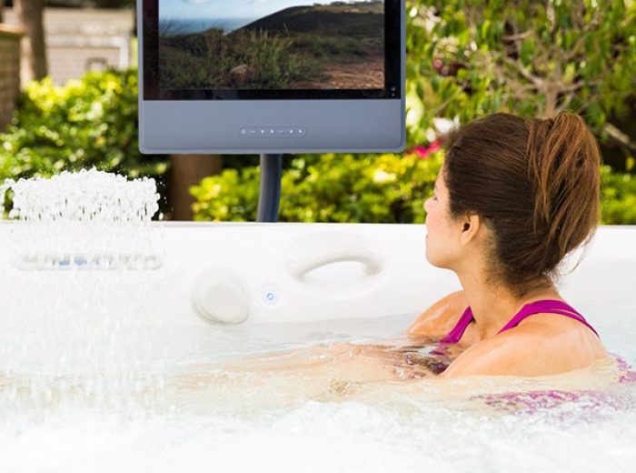 600x600-CalderaSpas-Monitor